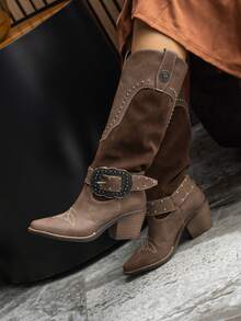 Botas vaqueras con hebilla western de media caña con remaches y bordado al frente 2 diferentes texturas tacón ancho y plataforma - Moka - Ver 4