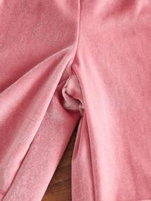 Conjunto de 2 Peças para Meninas para Outono/Inverno, Top de Manga Longa de Veludo com Padrão de Coração 3D e Acabamento de Renda, Calça Pantalona de Veludo, Conjunto Doce e Quente para Meninas