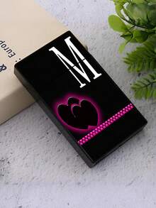 1 hộp đựng thuốc lá chữ đen, đựng được 20 điếu thuốc, phụ kiện hút thuốc chống thấm nước và chống đè bẹp, phong cách ngọt ngào và sành điệu, có 26 mẫu thiết kế, phù hợp cho cả nam và nữ, ý tưởng quà tặng tuyệt vời cho mọi mùa - màu đen - Xem 14