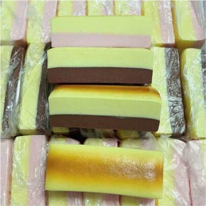 1 Đồ chơi Mochi mềm mại, thiết kế chân thực hai lớp, đàn hồi chậm, kiểu dáng giảm căng thẳng ngẫu nhiên