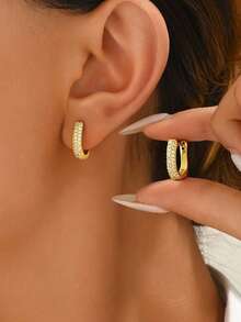 1 Pair 925 Sterling Silver Sparkling Earrings With Embedded Crystals, Suitable For Anniversary, Girlfriend's Birthday, Date Night, Daily Wear, Exquisite Jewelry - Shiny - View 5