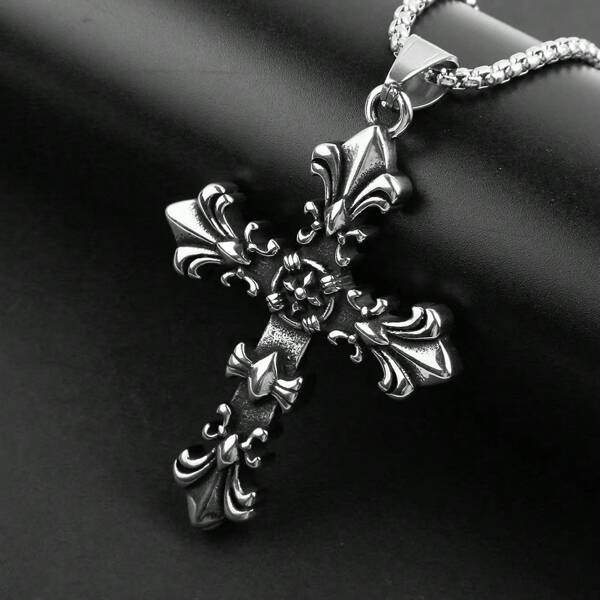 1pc Cross Pendant Necklace With Royal Pattern Metal Decor, Suitable For Men & Women, Party & Daily Outfit Accessory