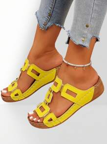 女式厚底坡跟凉鞋，夏季新款休闲轻便女士人字拖，海滩度假美学，加大码