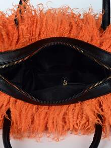 Furry Shoulder Bag For Women Fuzzy Faux Fur Large Tote Handbag Cute Soft Fluffy Purse Tote Bag For Women, Lightweight Puffy Tote Bag With Compartments Quilted Shoulder Bag  Furry Purse Fluffy Tote Bags For Women Winter Faux Fur Bag Fuzzy Purses And Handbags - 橘色 - 查看 5