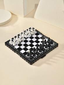 1pc Portable Magnetic Mini Chess-Foldable Lightweight Plastic Board Game, Suitable For Family Gatherings, Birthday Parties And Outdoor Games-Very Suitable For Parties, Weddings And Festivals.