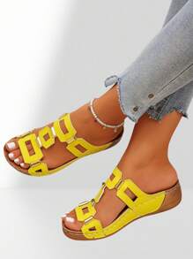 女式厚底坡跟凉鞋，夏季新款休闲轻便女士人字拖，海滩度假美学，加大码