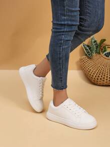 新款运动鞋，夏季百搭透气白色休闲鞋，男士运动平底鞋