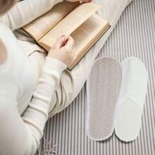 36 par jednorazowych kapci łazienkowych, odpowiednich dla gości festiwalowych – opakowanie hurtowe, odpowiednie do hotelu, spa, podróży, domu na boso, białe palce - Wielokolorowe - Zobacz 4