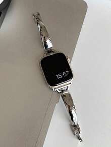 1pc Women's Fashionable Charm Metal Band Bracelet, Compatible With Apple Watch Bands 40mm, 38mm, 41mm, 42mm, 44mm, 45mm, 46mm, 49mm, Compatible With Ultra2, SE, 10, 9, 8, 7, 6, 5, 3, 2, 1 Series, Accessory - Silver - View 3