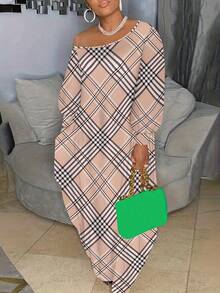 Oversized Striped Print Off-Shoulder Dress - Màu kaki - Xem 1