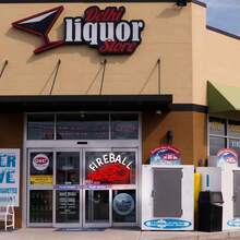 Fireball Whiskey LED 霓虹灯 - USB 供电，多色装饰灯，适用于家庭酒吧、私人空间、派对和卧室