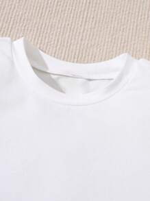 青少年男孩 T 恤