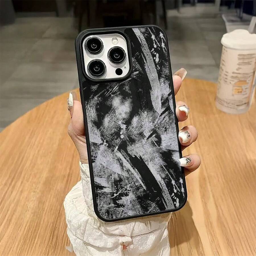 Abstract Brushstroke Pattern Mobile Phone Case, Featuring Monochrome Artistic Design And Textured Finish, Suitable For IPhone 16, 15, 14, 13, 12, 11 Pro Plus Promax Models, TPU Material, Shockproof Protection. It Is A Great Gift For Family, Friends, Children, Birthdays, Spring Festival, Holidays, Boyfriends, Girlfriends And Valentine's Day. - 黑色 - 查看 1