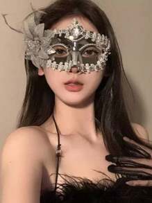 1 件万圣节公主舞会面具，电镀彩绘侧花半脸百合面具