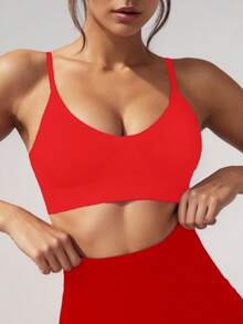 1件纯色休闲露背运动文胸，女士款，无缝舒适细肩带性感V领时尚运动吊带背心，适合日常穿着、瑜伽等春季运动。 - 紅色 - 查看 6