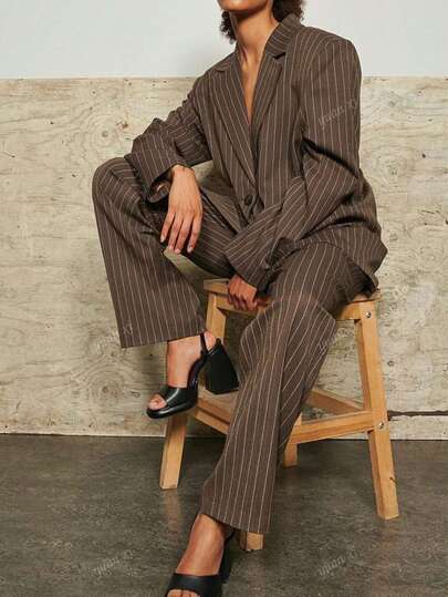Traje holgado de dos piezas de mujer con pantalones rectos casuales a rayas, color tierra, para el trabajo y la oficina