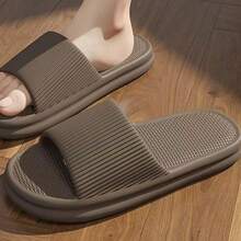 1 双。男女皆宜的家居拖鞋，防滑设计，适合浴室使用，是沐浴洗脚的理想之选。这款拖鞋采用 EVA 材质，柔软舒适，速干，也可作为夏季拖鞋穿着。鞋履、春夏精选、伴娘礼物、房间、卧室装饰、海滩、旅行、男士、女士、度假、可爱小物、母亲节礼物、卧室装饰、花园、厨房装饰、夏季、海滩、旅行必备、房间装饰、软萌、毕业季 - 彩色 - 查看 16