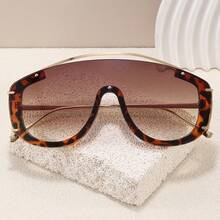 2024年新款彩色金属框时尚眼镜，ins同款，时尚眼镜，男女通用户外盾形墨镜