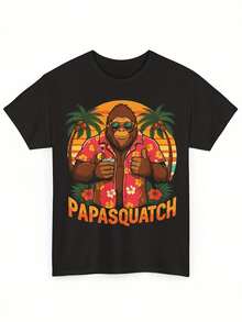 Camiseta gráfica de Papasquatch Sasquatch para hombres - Tema tropical hawaiano, 100% algodón, manga corta, ropa casual de verano - Regalo ideal para el Día del Padre para el abuelo - Negro - Ver 1