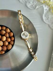 1pc Minimalist Thin Strap Fashion Elegant Gold Color Wristwatch For Women, Suitable For Daily Decoration - Gold - View 4