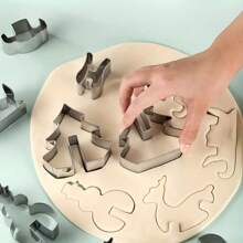 Set de tăietoare de biscuiți 3D de Crăciun, 10/18 buc, cu desene animate de ren din oțel inoxidabil, forme de biscuiți cu om de zăpadă, potrivite pentru sărbători, tort de ziua de naștere, aluat, gogoși, fondant - Instrumente de copt Crăciun, decorațiuni de Crăciun, pijamale de Crăciun, cadouri de Crăciun, decor de Crăciun