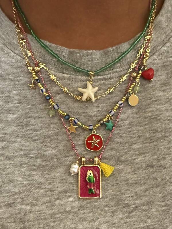 4 pièces Collier multicouche bohème fait main avec perles, pendentifs carrés colorés de poissons et d'étoiles de mer. Convient pour le quotidien, les fêtes, la plage, toutes les saisons