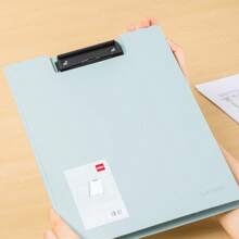 Deli A4 Klemmbrett (3 Farben), glatte abgerundete Ecken, hautfreundliches Design für Büro & Schule - 1 Stück, für Schulmaterial, Rückkehr zur Schule