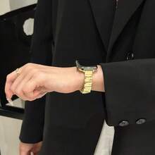 1条不对称金属表带，兼容 42mm、38mm、40mm、41mm、44mm、45mm、46mm、49mm，时尚智能手表替换表带，适用于 Ultra2、Ultra SE2、SE 10、9、8、7、6、5、4、3、2、1，男女通用 - 金色 - 查看 6