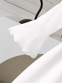 少女优雅白色单肩花朵装饰连衣裙+包包套装，3D花朵与珍珠点缀，喇叭袖设计，时尚派对、下午茶、街拍，适合春秋冬 - 白色 - 查看 5