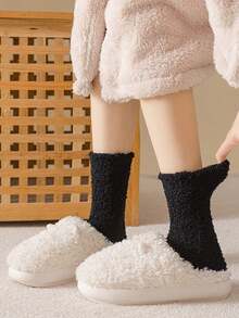 5 Pairs Solid Color Coral Fleece Casual Mid-Calf Socks For Women, Black & White, Autumn/Winter Christmas Gift