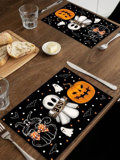 1 件/2 件/4 件/600 件 11.8 英寸 X 17.3 英寸万圣节鬼魂黑猫南瓜图案涤纶餐垫 - 黑色背景搭配“BOO！”鬼魂、蝙蝠、南瓜灯笼和黑猫，带蝴蝶结圆点装饰，适合万圣节派对、家庭餐桌