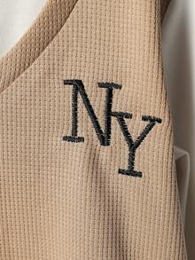 Young Boy字母与华夫格刺绣Polo衫和裤子两件套，春秋 - 杏色 - 查看 6