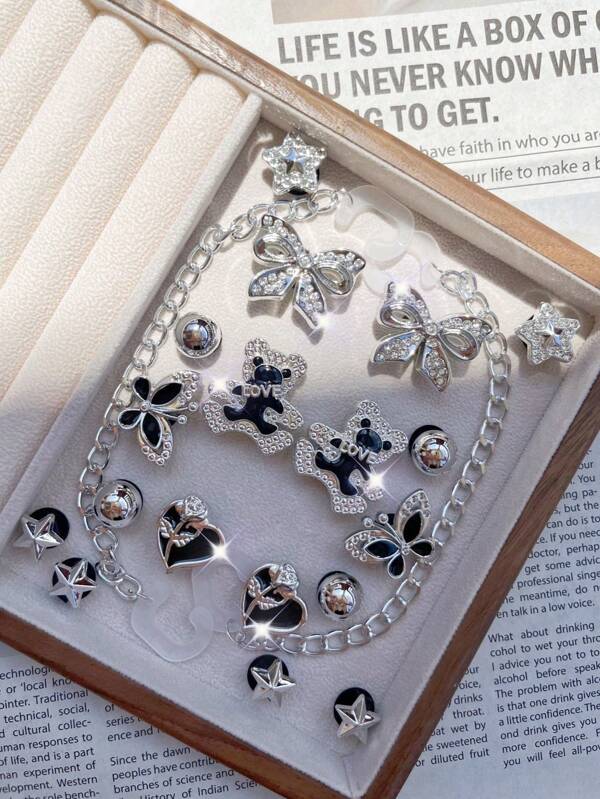 20pcs Detachable Garden Shoes DIY Set, Glitter Silver Bear, Silver Butterfly, Bow Knot, Pentagram, Silver Heart Rose Chain Shoe Accessories, Suitable For Women Sandals, Slippers, Beach Bags, Perfect Holiday Gift