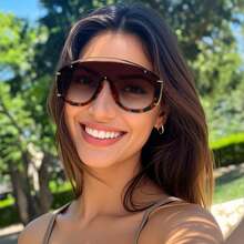 2024年新款彩色金属框时尚眼镜，ins同款，时尚眼镜，男女通用户外盾形墨镜