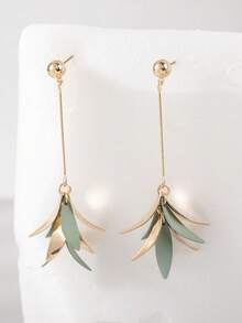 1 Pair Fashionable High-End Elegant Pink, Green, Black, Orange, Rose Red, Purple, Red, Ginger Yellow Colorful Dopamine Spray Paint Petal, Water Drop, Leaf, Tassel Long Earrings For Women, Delicate & Sweet, Suitable For Spring/Summer, Beach, Holiday Gift - Green - View 3