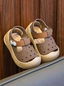 Sandalias de niños de verano 2025, sandalias cerradas para niños/niñas impermeables, antideslizantes, de suela suave, adecuadas para interior/exterior, de moda para bebés y niños pequeños