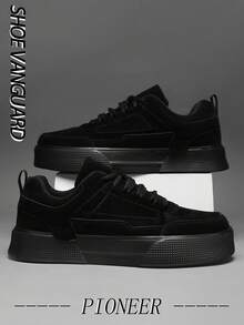 Baskets décontractées à enfiler classiques et à la mode pour hommes, en PU noir unicolore avec empiècement, style minimaliste polyvalent pour les activités quotidiennes et les déplacements, chaussures de sport pour couple