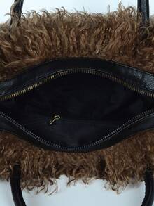 Furry Shoulder Bag For Women Fuzzy Faux Fur Large Tote Handbag Cute Soft Fluffy Purse Tote Bag For Women, Lightweight Puffy Tote Bag With Compartments Quilted Shoulder Bag  Furry Purse Fluffy Tote Bags For Women Winter Faux Fur Bag Fuzzy Purses And Handbags - 焦糖色 - 查看 5