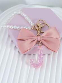 三件套：闪亮粉色洋葱亮片、26个树脂大写英文字母、18K镀金龙虾扣扁环链，搭配时尚粉色布艺蝴蝶结和仿珍珠串珠装饰配件，适用于包包链、手机挂绳、钥匙扣，也可作为礼物送给朋友、母亲、车饰、包包挂饰、背包挂件、带证件夹的挂绳、汽车装饰、圣诞汽车饰品、老师、姐妹等。 - 粉色 - 查看 27