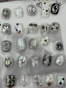 1 张朋克风格 3D 浮雕美甲贴纸 - 天体和心形设计，带有星星、月亮、心形 - 自粘聚氨酯贴花，适合 DIY 美甲， - 銀色 - 查看 5