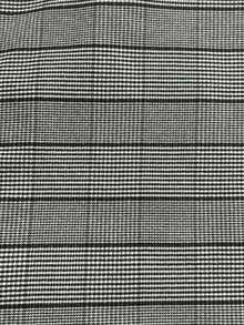 Pantalón con Pinzas al Frente Corte Recto.  Tela Estampada.  Formal.  Ideal para Oficina. - Negro Blanco Cuadros - Ver 3