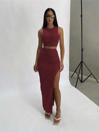 Women's Summer Solid Color Round Neck Camisole And High Waist Slit Hem Mini Skirt Sexy 2-Piece Set