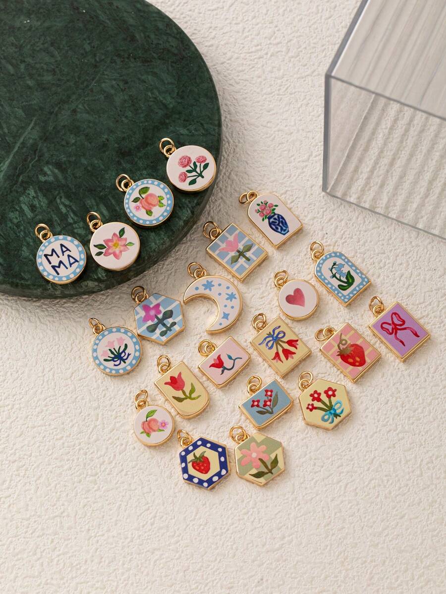 1 件夏季时尚 INS 可爱简约蝴蝶花朵月亮 DIY 吊坠，镀 18K 金，不易氧化，适合老婆妈妈自由搭配。