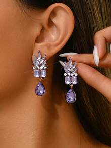1 对女士时尚优雅泪珠花形钻石耳环，适合户外和节日佩戴 - 紫色635 - 查看 1