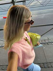 Lebendiger Stil Sommer und Herbst Neu Gelb Rundhals Ärmellos Strick Damen Pullover Top, Locker Lässig Straßen Stil, Pendler Stil dünner Pullover Unterhemd, Süße Tops für Damen, Weihnachten, Weihnachtspullover, Neujahr, Neujahrs Outfit, Neujahrs Kleidung