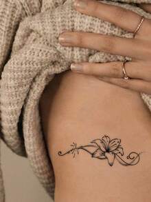 1 szt. Wodoodporny i odporny na pot, zmywalny tymczasowy tatuaż, spersonalizowany, wysokiej jakości projekt, tatuaż na brzuchu z motywem lilii, modny wzór odpowiedni do codziennego użytku - Czarne - Zobacz 4