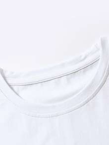 Camiseta feminina tamanho europeu de algodão puro, estampa de caveira, estilo casual, caimento confortável, roupa de verão, estampa de arte exclusiva, blusa estilosa, look diário