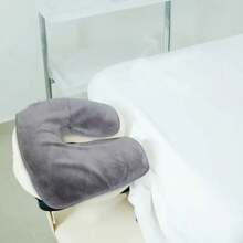 1 件水疗按摩枕套，带 U 型颈部支撑和镂空设计 - 柔软毛绒可机洗耐用面部靠垫，适用于沙龙、水疗、家庭使用