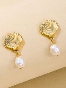 1 对简约夏季时尚金属贝壳仿珍珠吊坠耳环，适合日常、约会、派对和度假
