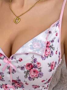 Vestido camisola ajustado y cómodo con estampado floral dulce en toda la superficie, ideal para vacaciones de primavera y verano